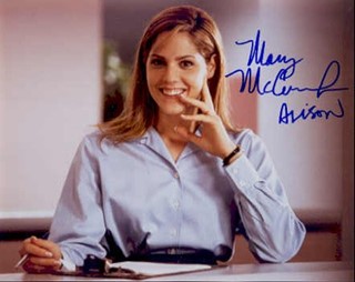 Mary McCormack autograph