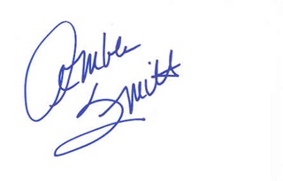 Amber Smith autograph