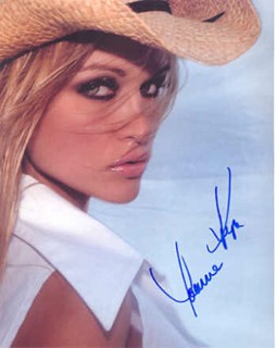 Joanna Krupa autograph