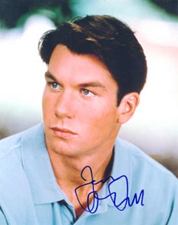 Jerry O'Connell autograph