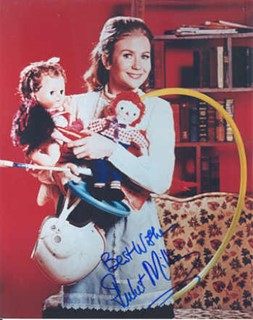 Juliet Mills autograph