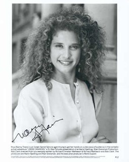 Nancy Travis autograph