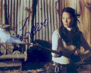 Lucy Liu autograph