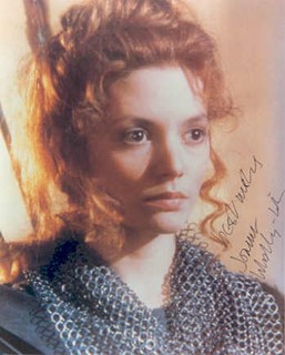 Joanne Whalley-Kilmer autograph