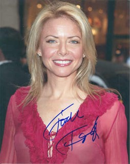 Faith Ford autograph