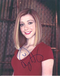 Alyson Hannigan autograph