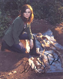 Emily Deschanel autograph