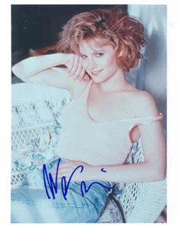 Jennifer Jason Leigh autograph