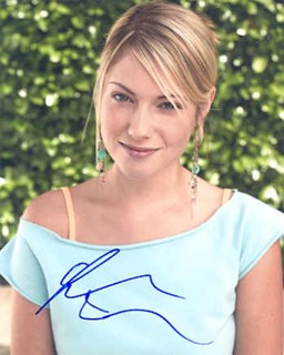 Laura Ramsey autograph