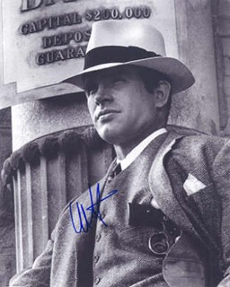Warren Beatty autograph