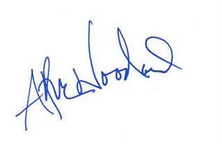 Alfre Woodard autograph