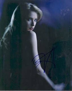 Elisabeth Harnois autograph
