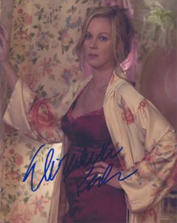 Elizabeth Perkins autograph