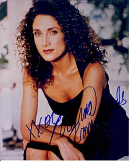 Melina Kanakaredes autograph