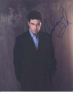 Carlos Bernard autograph
