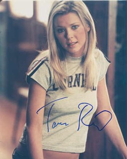 Tara Reid autograph
