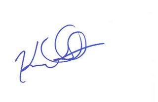 Kyle Chandler autograph