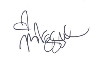 Nicole Eggert autograph
