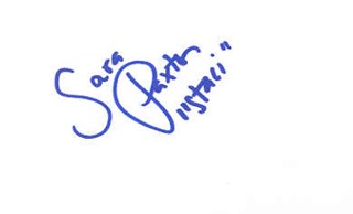 Sara Paxton autograph