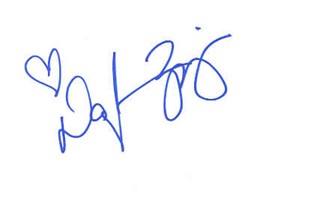 Daphne Zuniga autograph