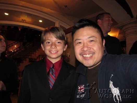 Aaron Michael Drozin autograph