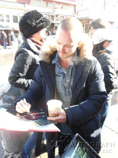Aaron Paul autograph