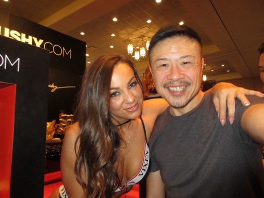 Abigail Mac autograph