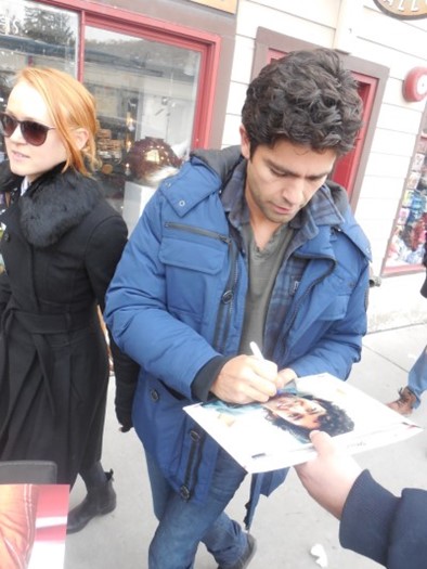 Adrian Grenier autograph