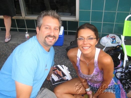 Adrianne Curry autograph