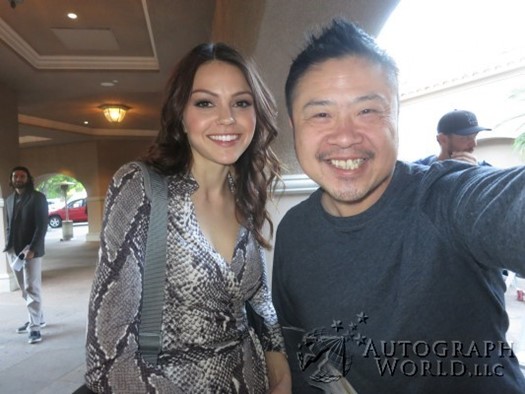 Aimee Teegarden autograph