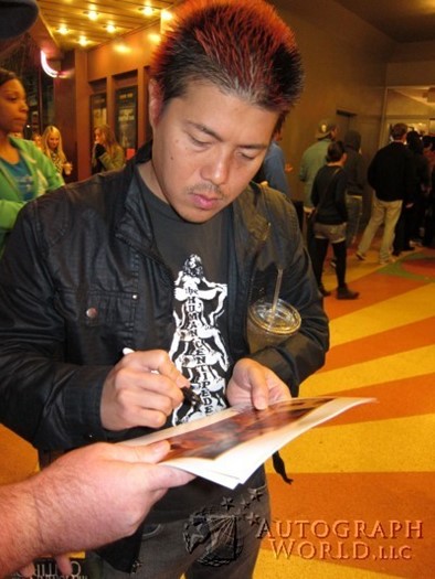 Akihiro Kitamura autograph