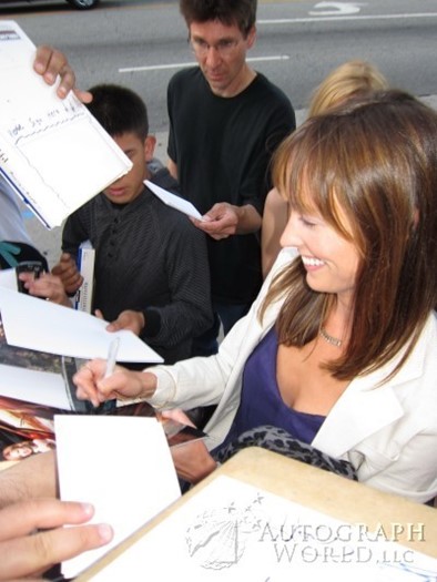 Alexie Gilmore autograph