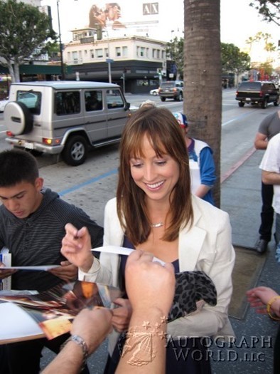 Alexie Gilmore autograph