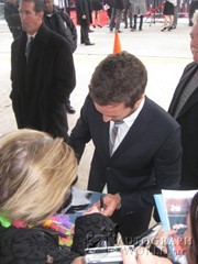 signing photo