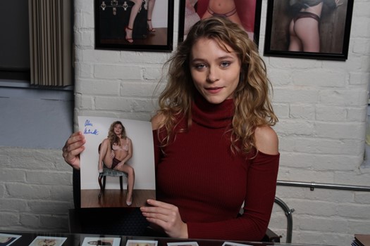 Alice Antoinette autograph