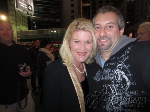 Alley Mills autograph