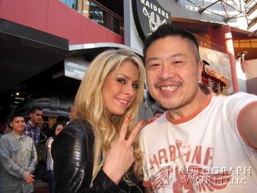 Allison Kyler autograph