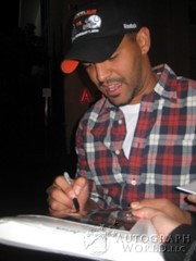 signing photo