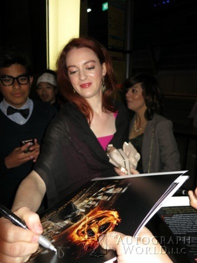 Amber Chaney autograph