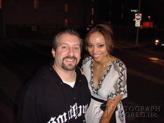 Amber Stevens autograph