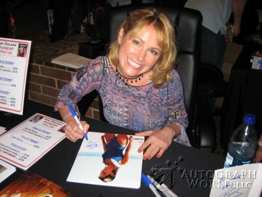 Ami Dolenz autograph