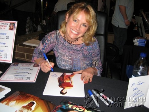 Ami Dolenz autograph
