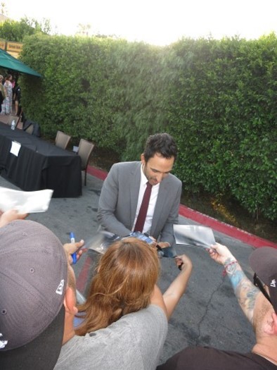 Amir Arison autograph