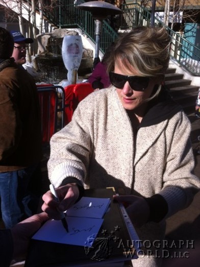 Amy Seimetz autograph