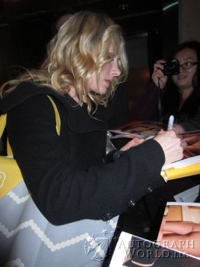 Andrea  Lowell autograph