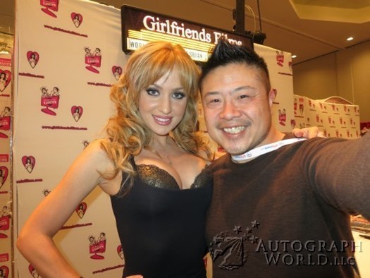 Angela Sommers autograph