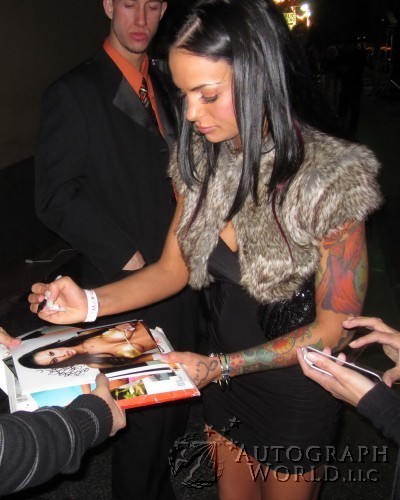 Angelina Valentine autograph