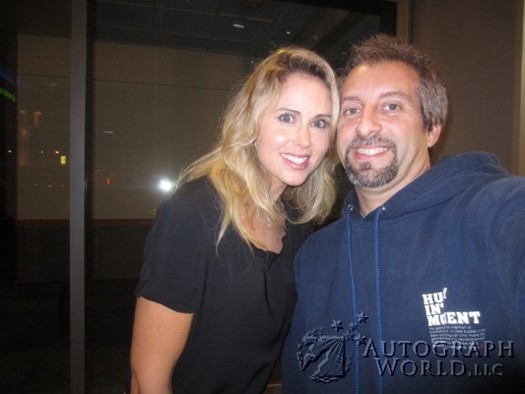 Anna Hutchison autograph