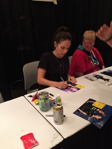 Anna Silk autograph