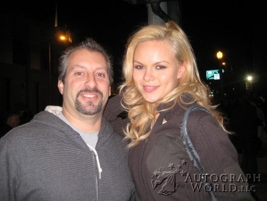 Anya Monzikova autograph